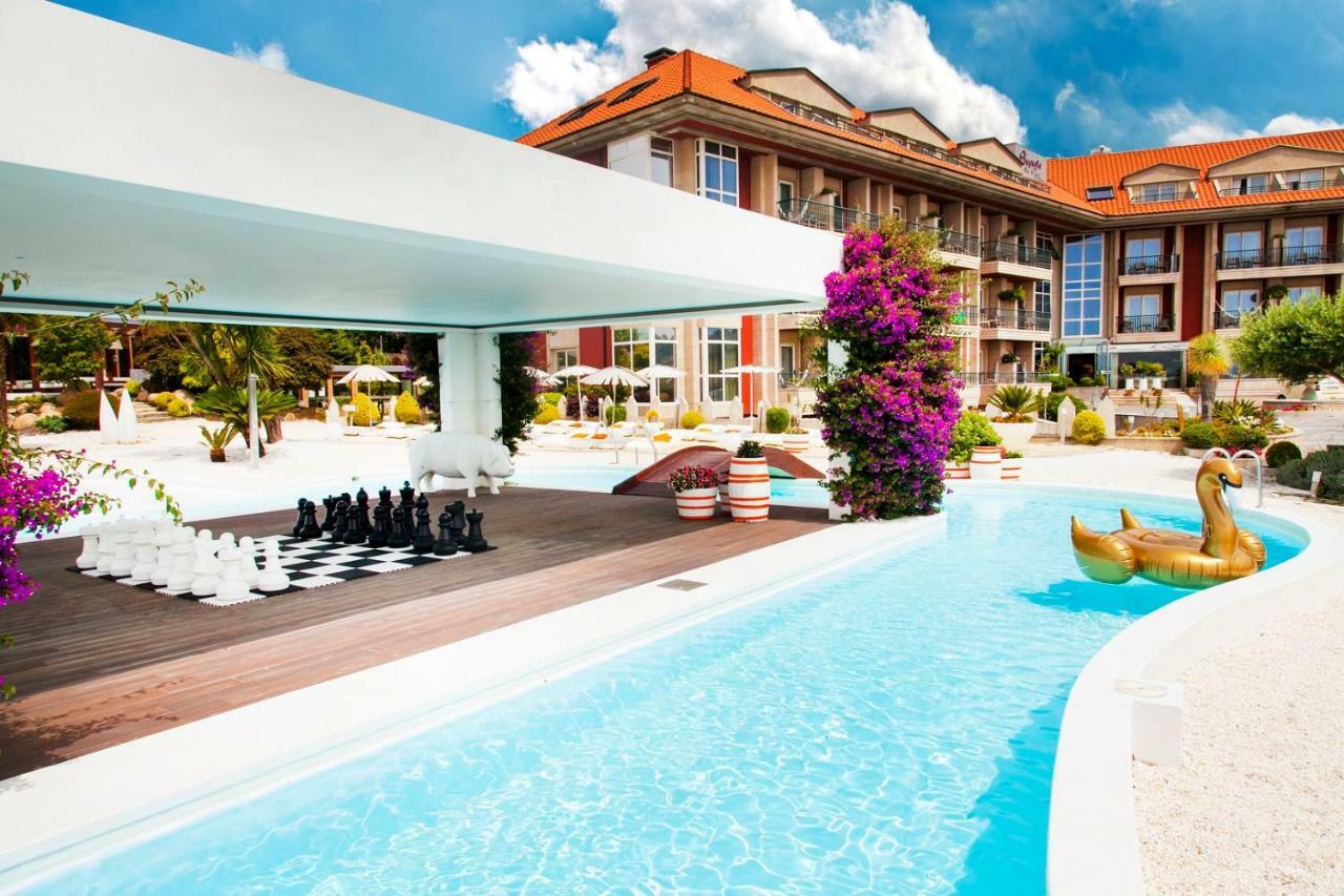 Augusta Eco Wellness Resort 4 Superior Sanxenxo Bagian luar foto
